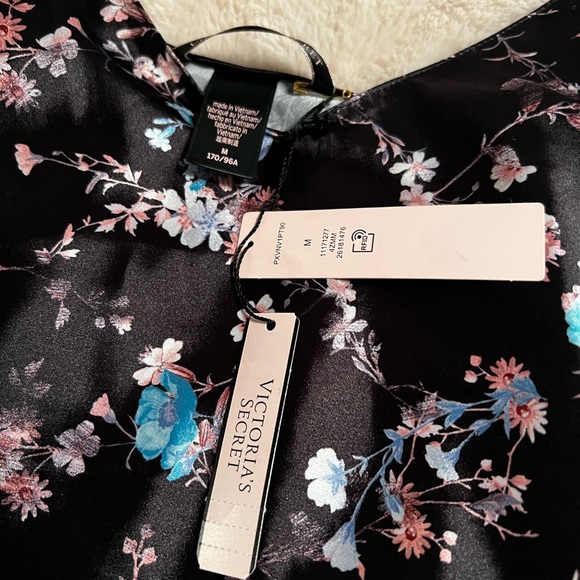 Victoria’s Secret Sleep Sets - Picture 2 of 2